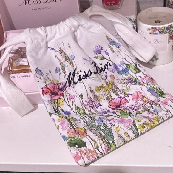 Miss Dior Milllefiori Drawstring Bag - Picture 7 of 12